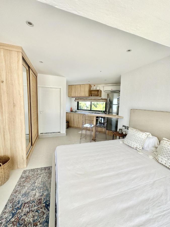 Studio H Grandbay Sea-View Exteriér fotografie